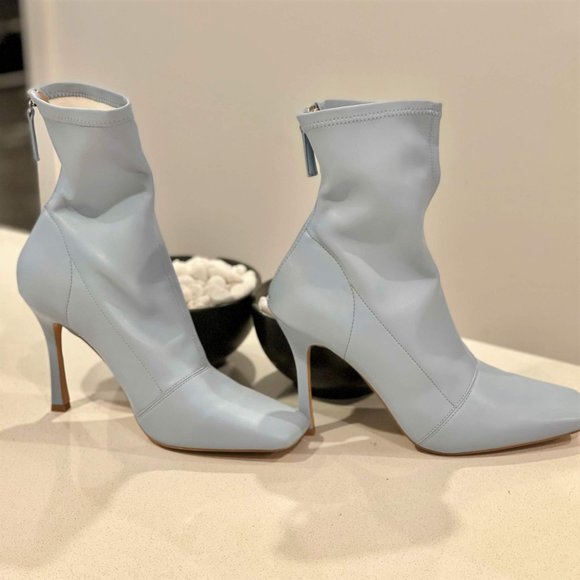 Yasmeen Powder Blue Ankle Boot, NWT, Size 8 - Picture 2 of 7